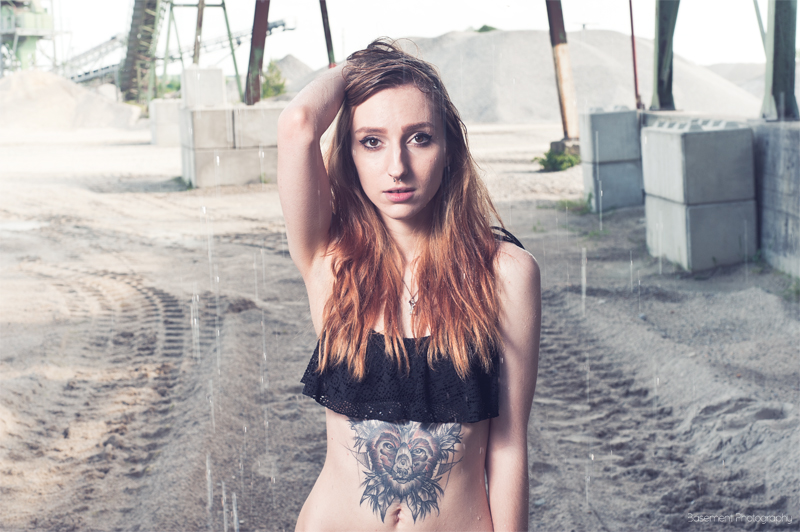 Laura by BasementPhotography